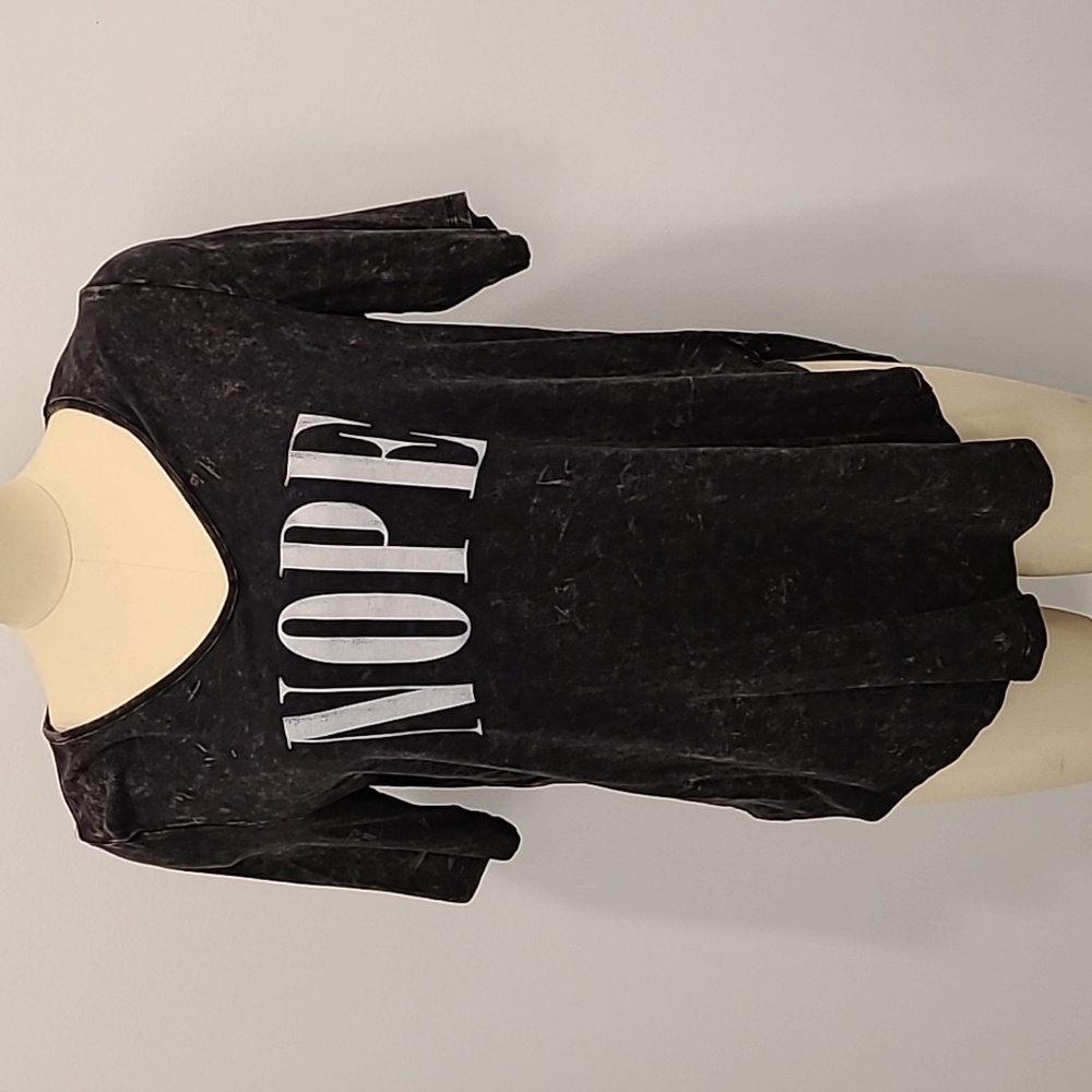 Torrid Size 1 super soft T-shirt mottled black color NWOT